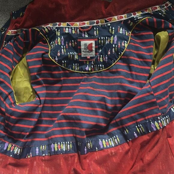 Weird Fish Hooded Raincoat Jacket! - Picture 12 of 16